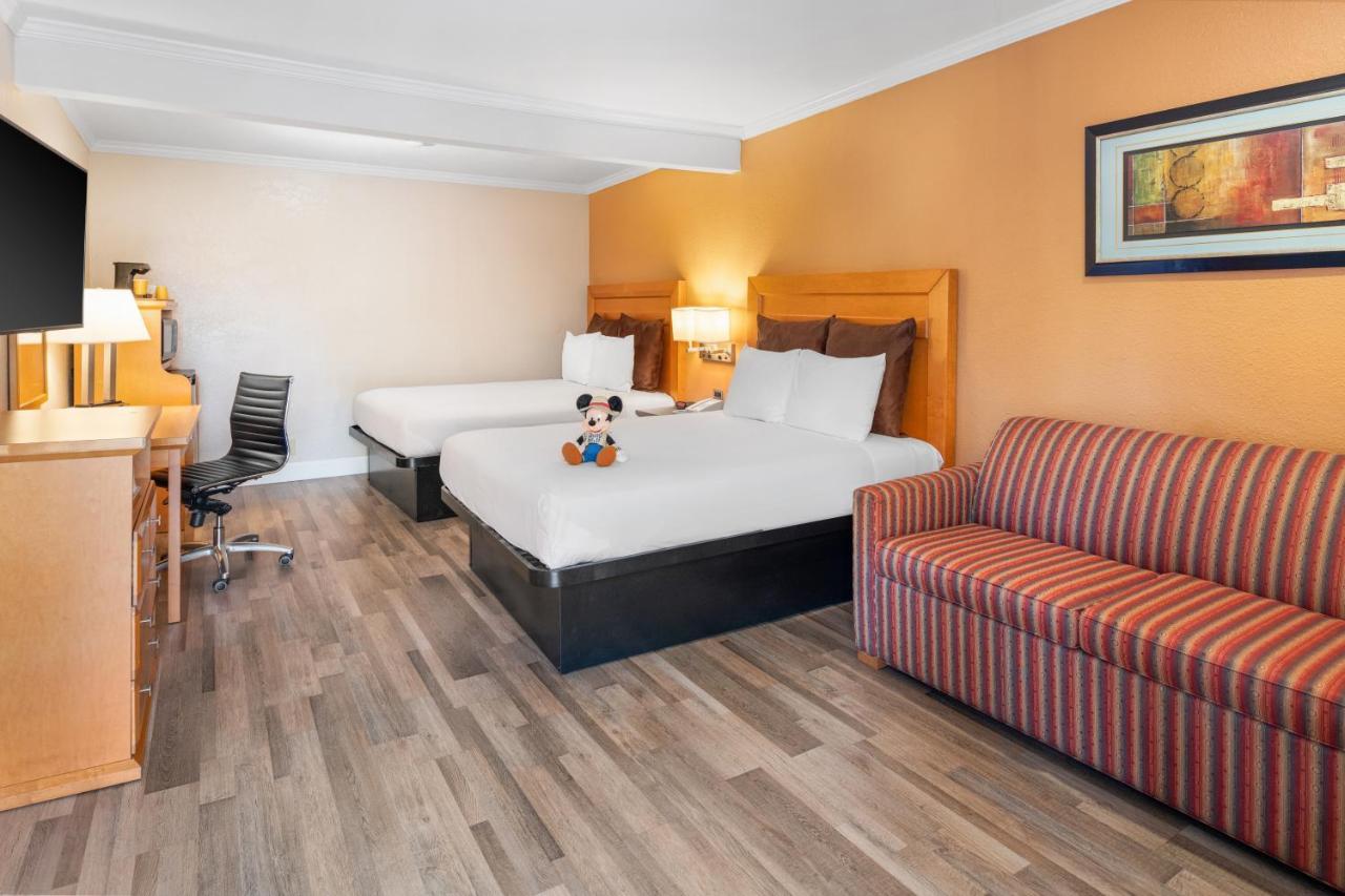 Anaheim Islander Inn And Suites Near Park And Convention Center Kültér fotó