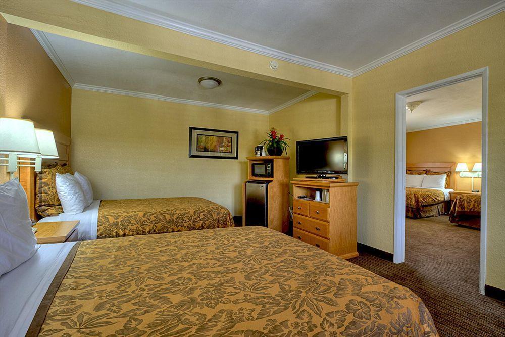 Anaheim Islander Inn And Suites Near Park And Convention Center Kültér fotó